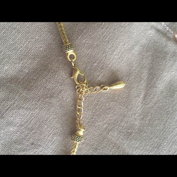 Necklace gold tone with ruby like stone - Picture 3 of 5